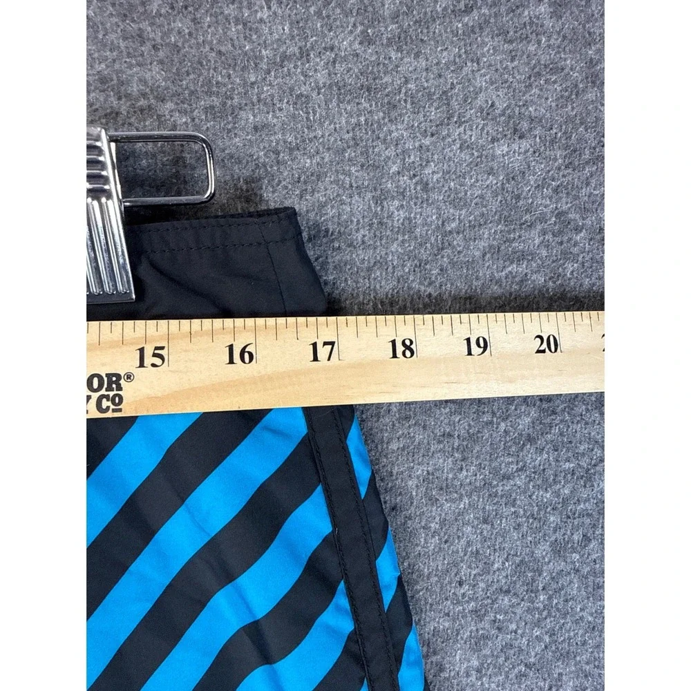 Modern Amusement Mens‎ Reversible Board Shorts Blue Black Striped Plaid Size 32